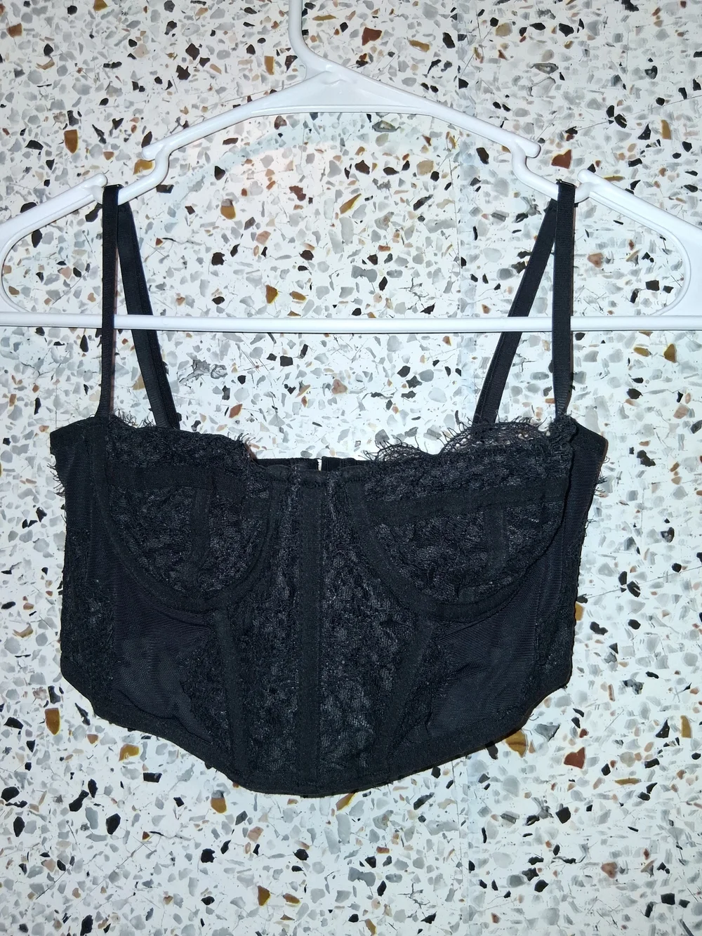 Women's Out From Under Bralette Size Small Black No Padding With Wires